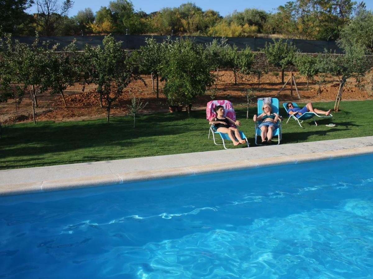 Sierra De Monfrague Apartment Torrejón el Rubio Екстериор снимка